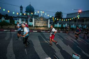 BIB: 
                            <button type="button" onclick="openModal(26231661)" class="btn btn-primary btn-sm float-right btn-popup" data-toggle="modal" data-target=".modal-high-quality">
                        <i class="fas fa-shopping-cart"></i> Add to Cart
                    </button>
                                            <button type="button" onclick="isThisMe(26231661, true)" class="btn btn-success btn-sm float-right btn-popup btn-isme hidden" data-toggle="tooltip" data-placement="bottom" title="นี่คือรูปของคุณใช่ไหม คลิกที่นี่เพื่อเอาเข้าอัลบั้ม">
                        <i class="fas fa-plus"></i> Add to album
                    </button>
                    <button type="button" onclick="isThisMe(26231661, false)" class="btn btn-warning btn-sm float-right btn-popup btn-isnotme hidden">
                        <i class="fas fa-ban"></i> Remove from album
                    </button>